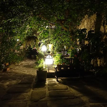 Chateau Rosans Bed & Breakfast ภายนอก รูปภาพ